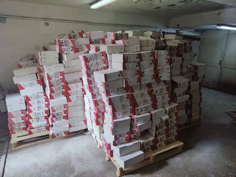 Colectam deseuri reciclabile- carton, hartie, plastic si lemn